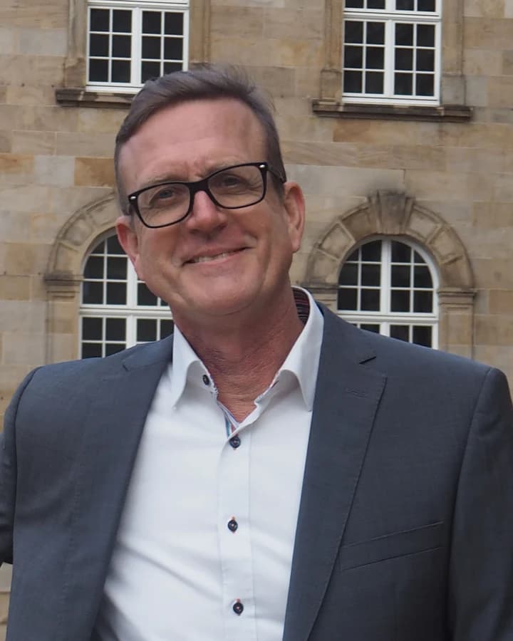Dr. Christian Köster